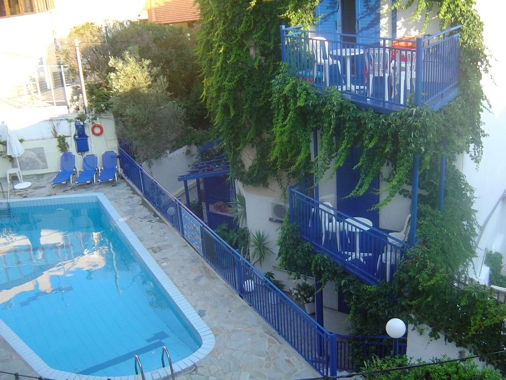 Amazona Lejlighedshotel Agia Pelagia Eksteriør billede